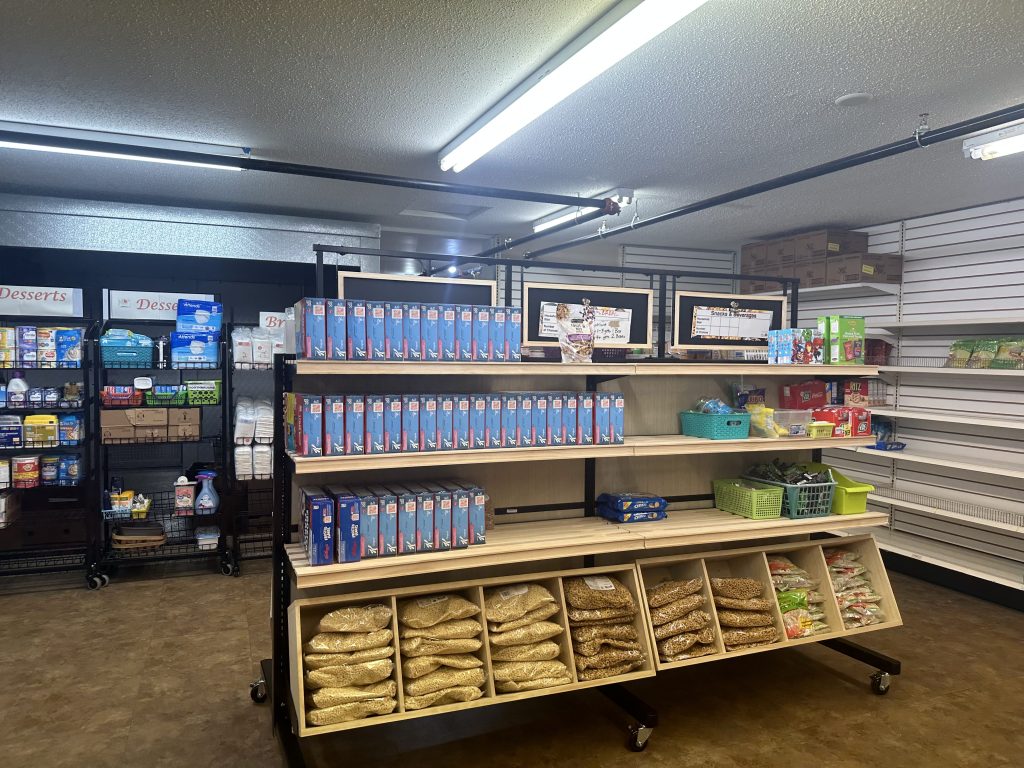 Outreach food shelf